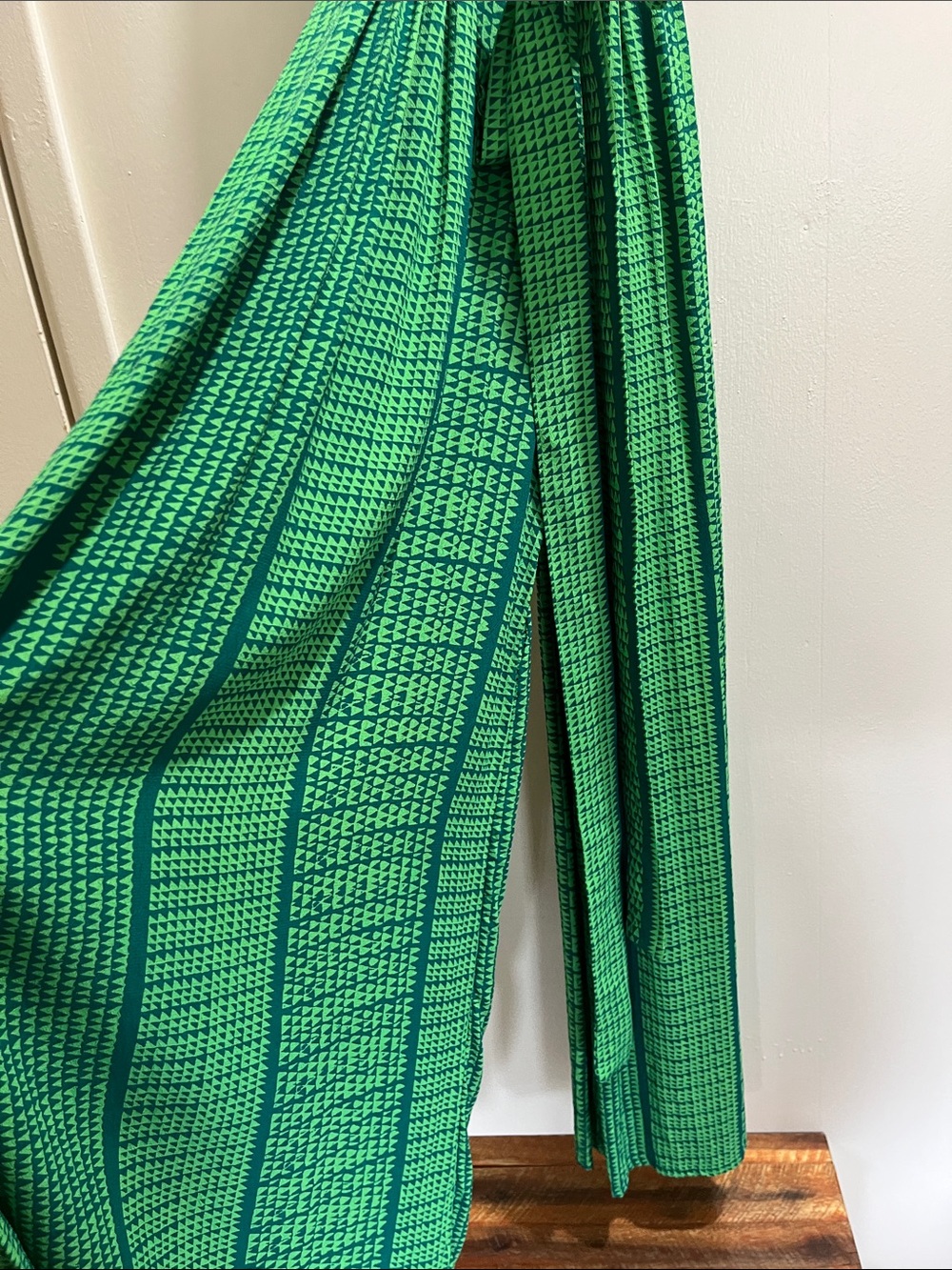 Manaola Lai Wahine Women’s (S) Jumpsuit in great like new condition - Picture 2 of 11